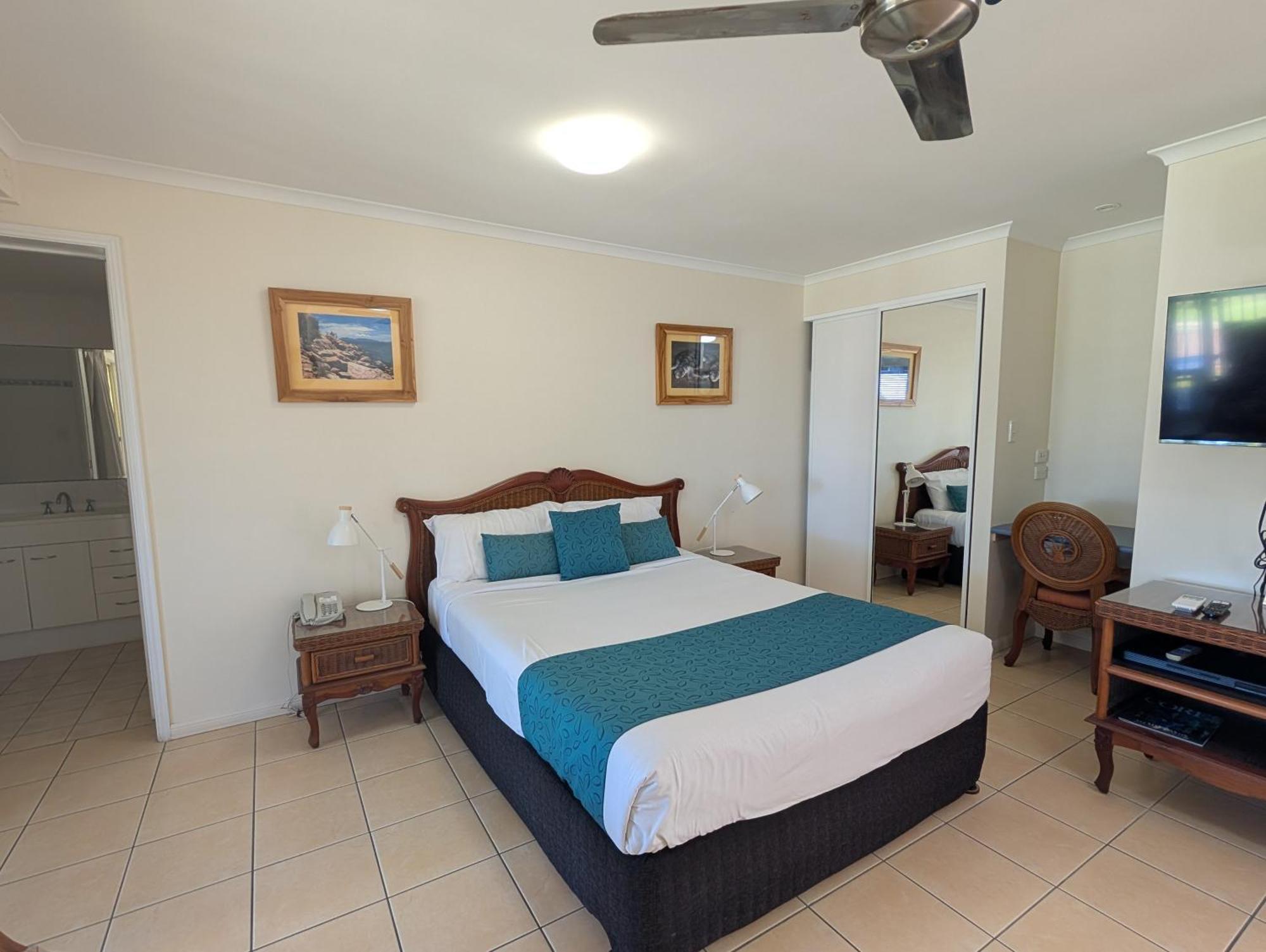 Rose Bay Resort Боуэн Экстерьер фото