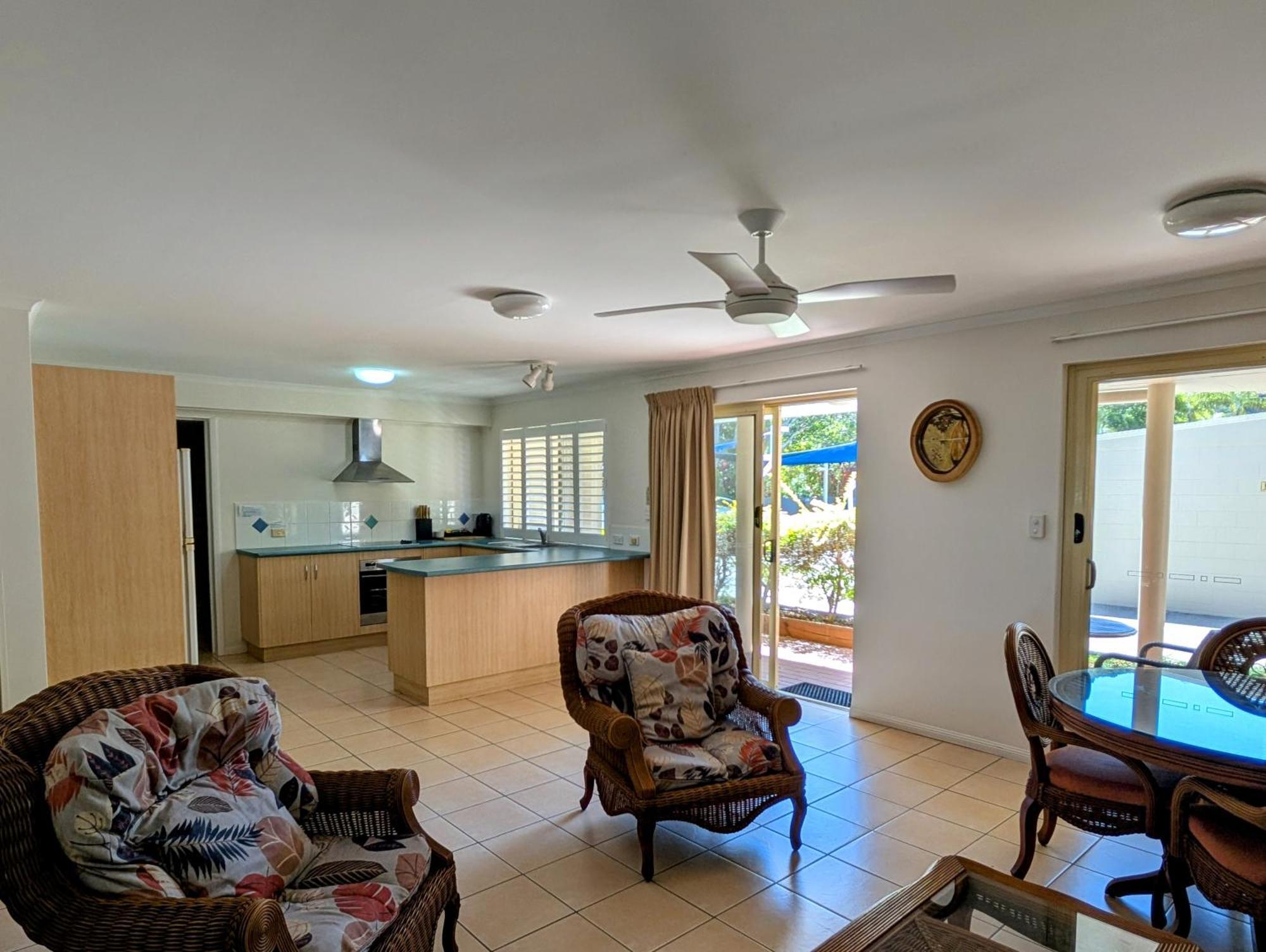 Rose Bay Resort Боуэн Экстерьер фото