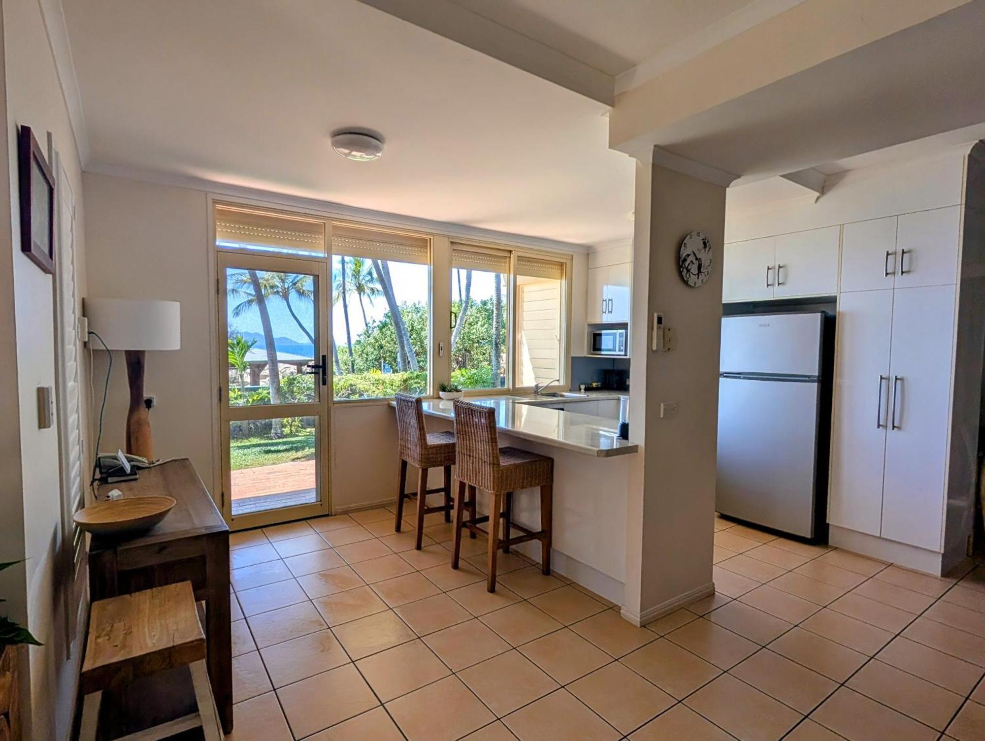 Rose Bay Resort Боуэн Экстерьер фото