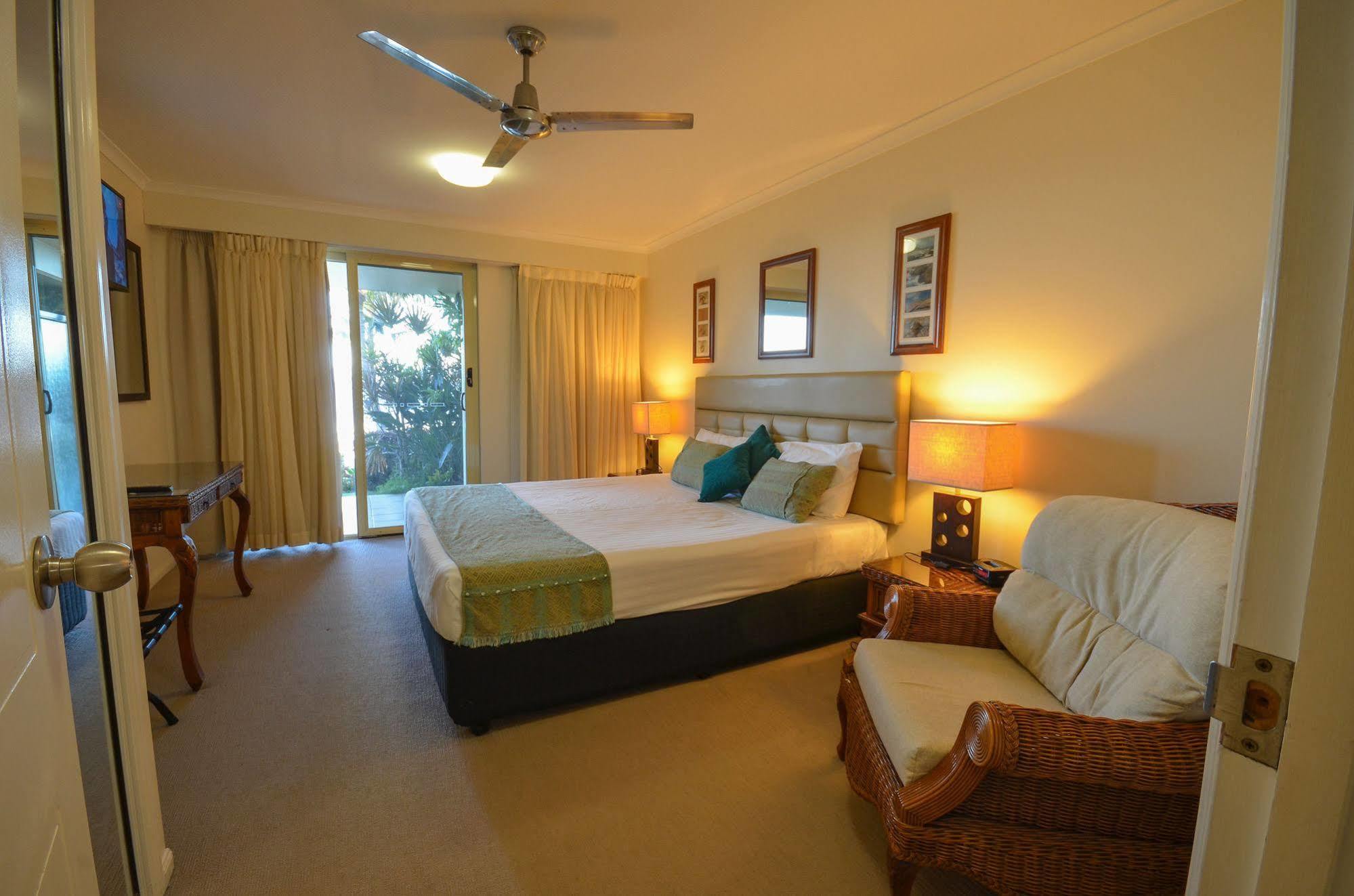 Rose Bay Resort Боуэн Экстерьер фото