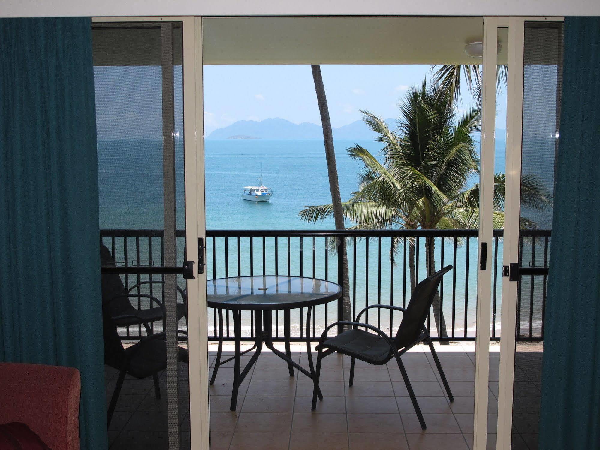 Rose Bay Resort Боуэн Экстерьер фото