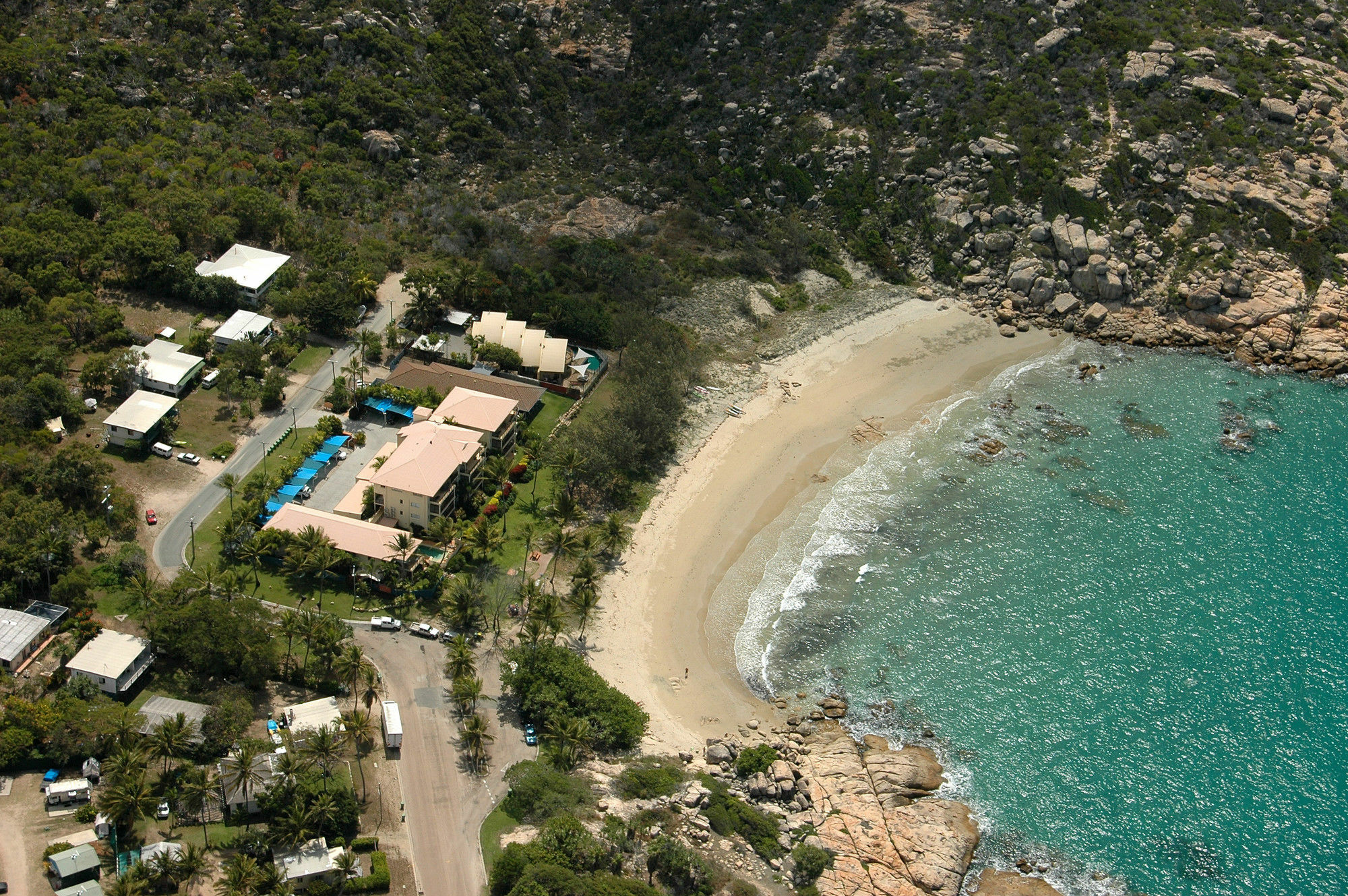 Rose Bay Resort Боуэн Экстерьер фото