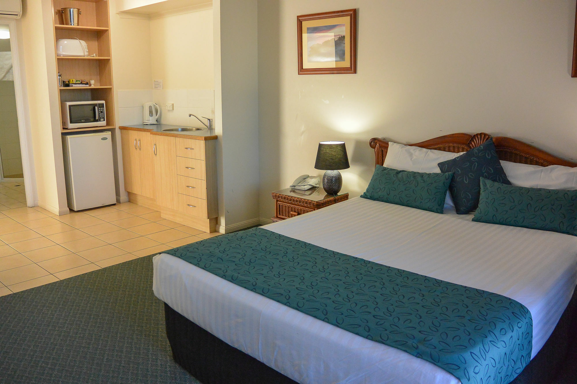Rose Bay Resort Боуэн Экстерьер фото