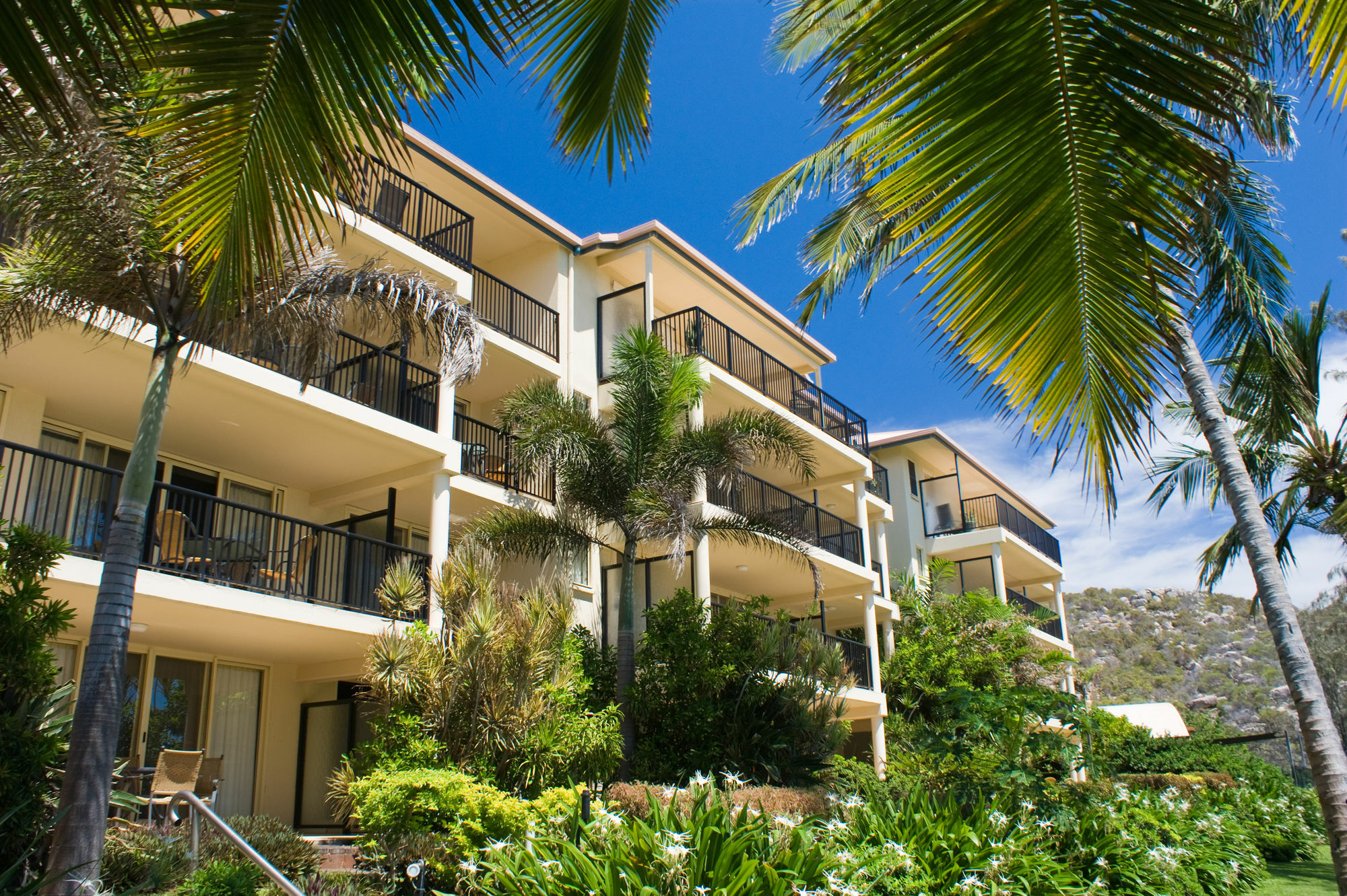 Rose Bay Resort Боуэн Экстерьер фото